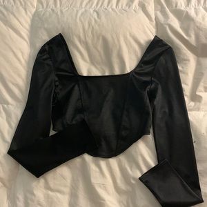H&M Black Cropped Long Sleeve Shirt